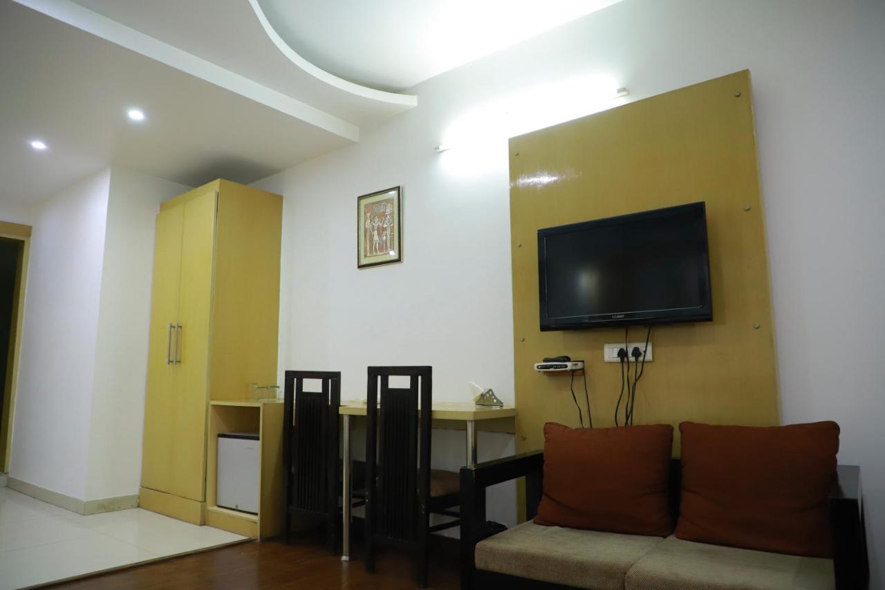 Hotel Parth Inn Ghaziabad Exterior foto