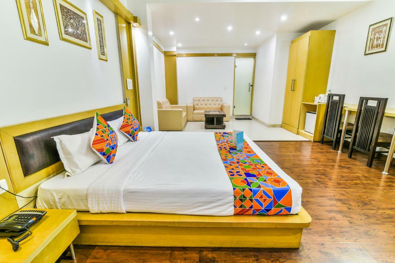 Hotel Parth Inn Ghaziabad Exterior foto